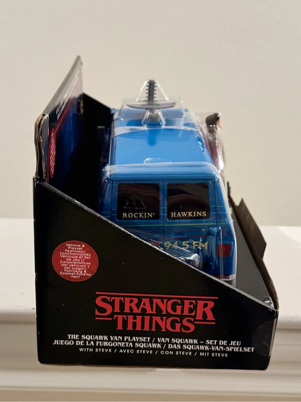 STRANGER THINGS Figure World Vehicle Pack SQWK FM Blue Radio Van. NEW!!!